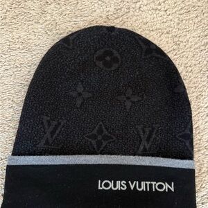 Louis Vuitton Monogram Black and Gray Hat